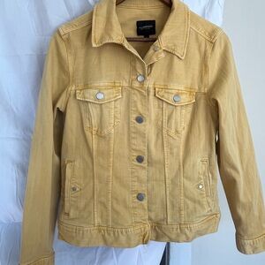 Liverpool Butter Yellow Jean Jacket Women’s Size M Classic Trendy Preppy